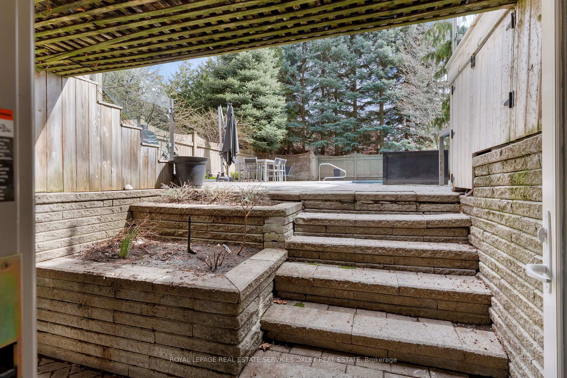 67 Lynwood Avenue