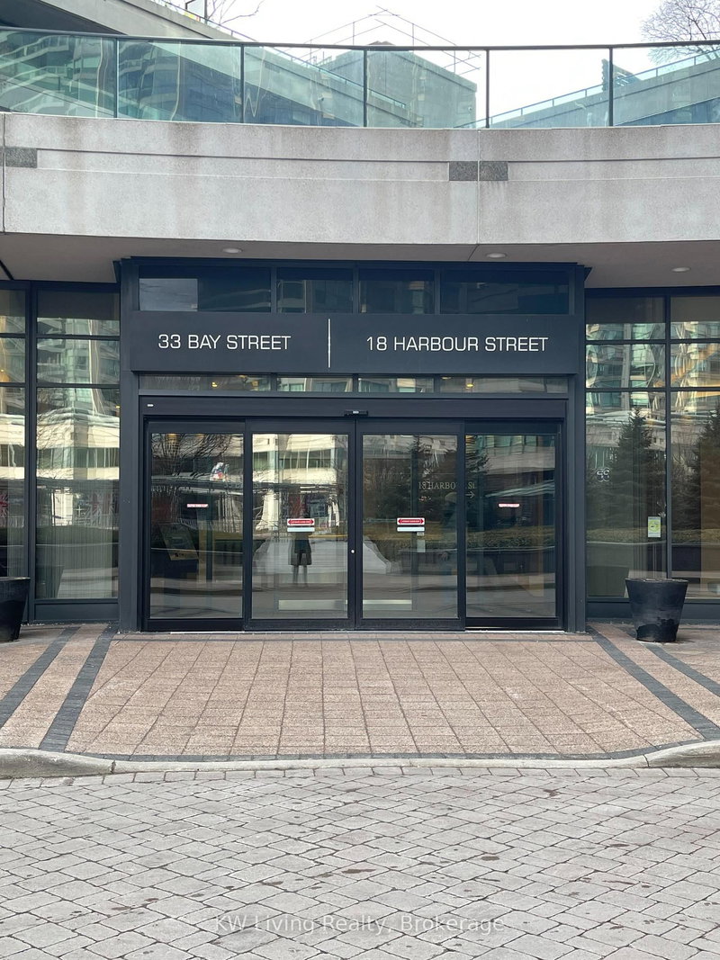 705 - 33 Bay Street