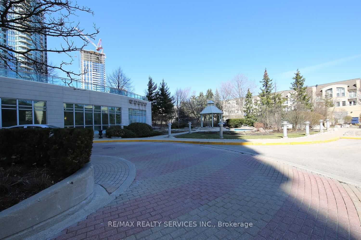 60 Byng Avenue, Unit 1215 - Photo 4