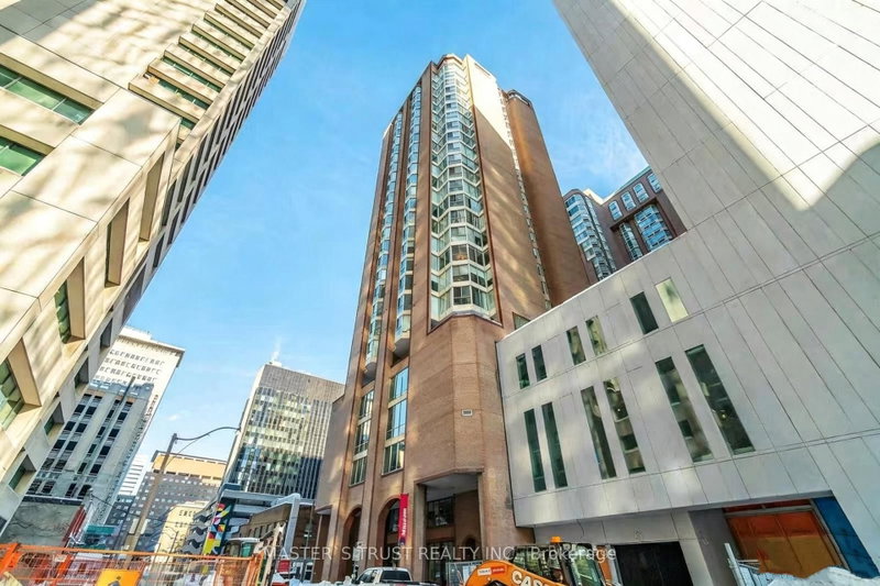 1702 - 55 Centre Avenue