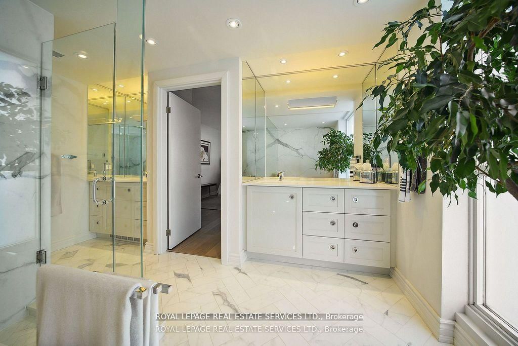 480 W Queens Quay • #601 • Toronto, ON photo 38