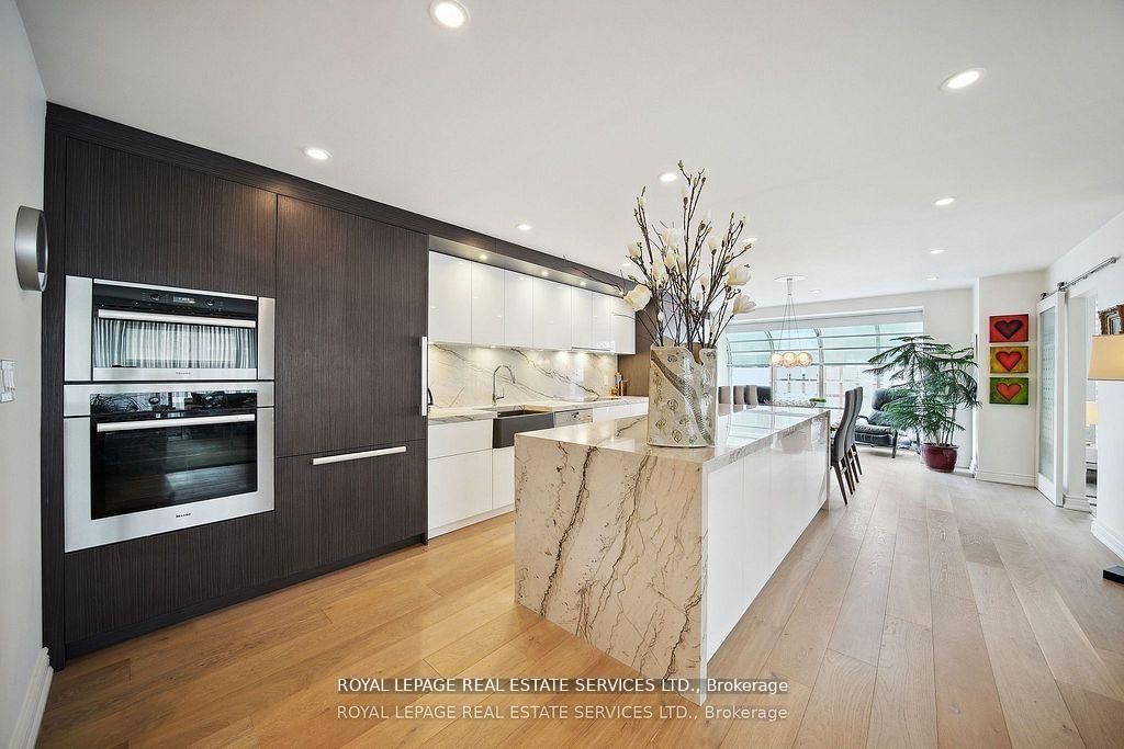 480 W Queens Quay • #601 • Toronto, ON photo 9