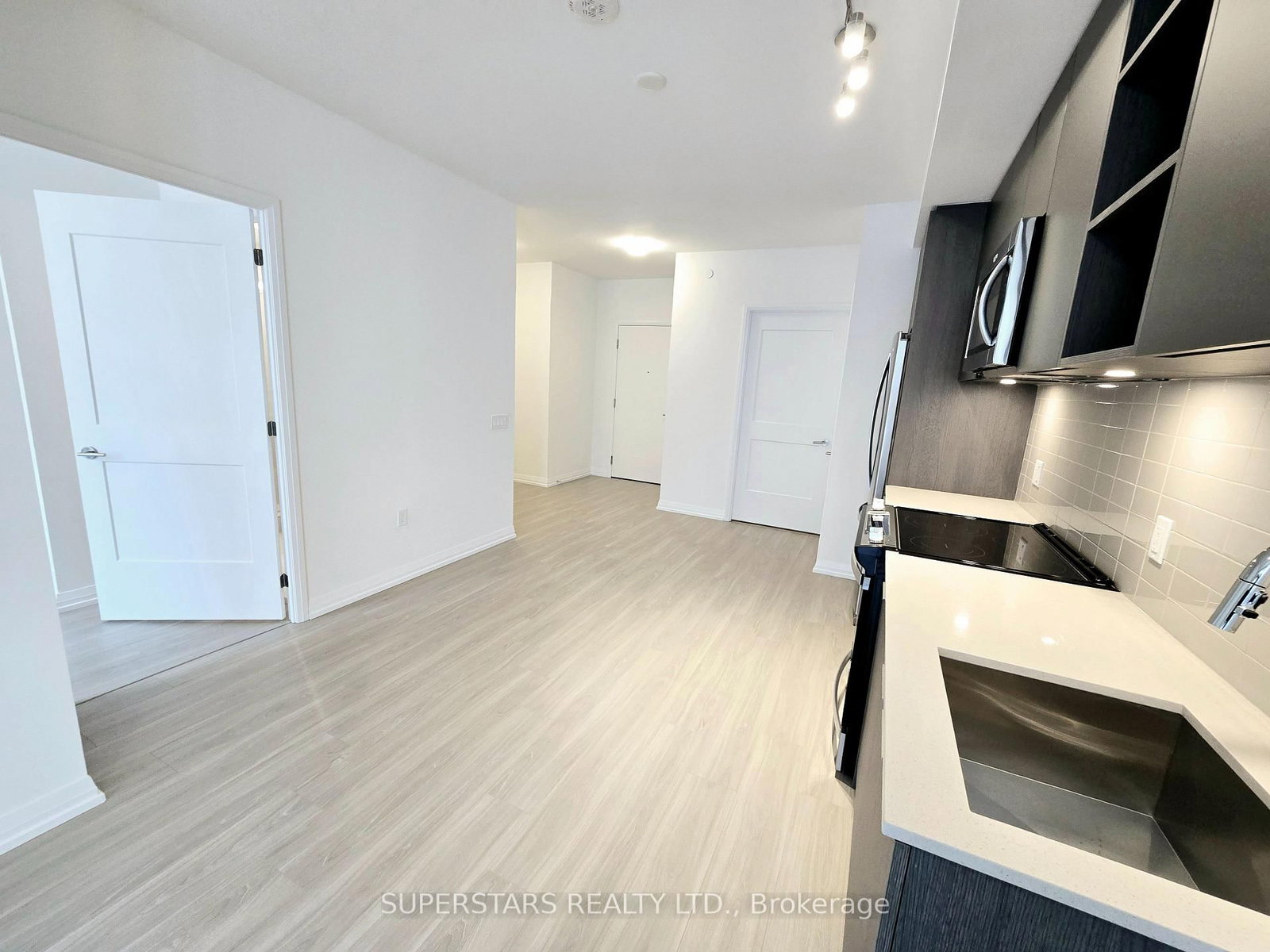 50 Dunfield Avenue, Unit 814 - Photo 12