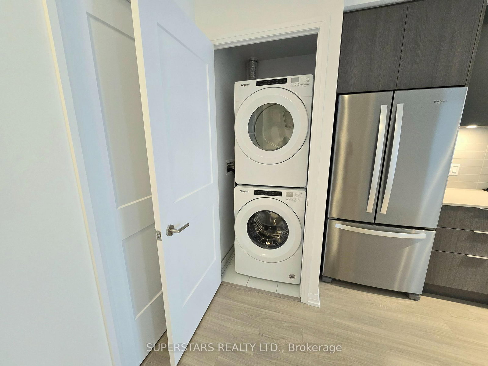 50 Dunfield Avenue, Unit 814 - Photo 18