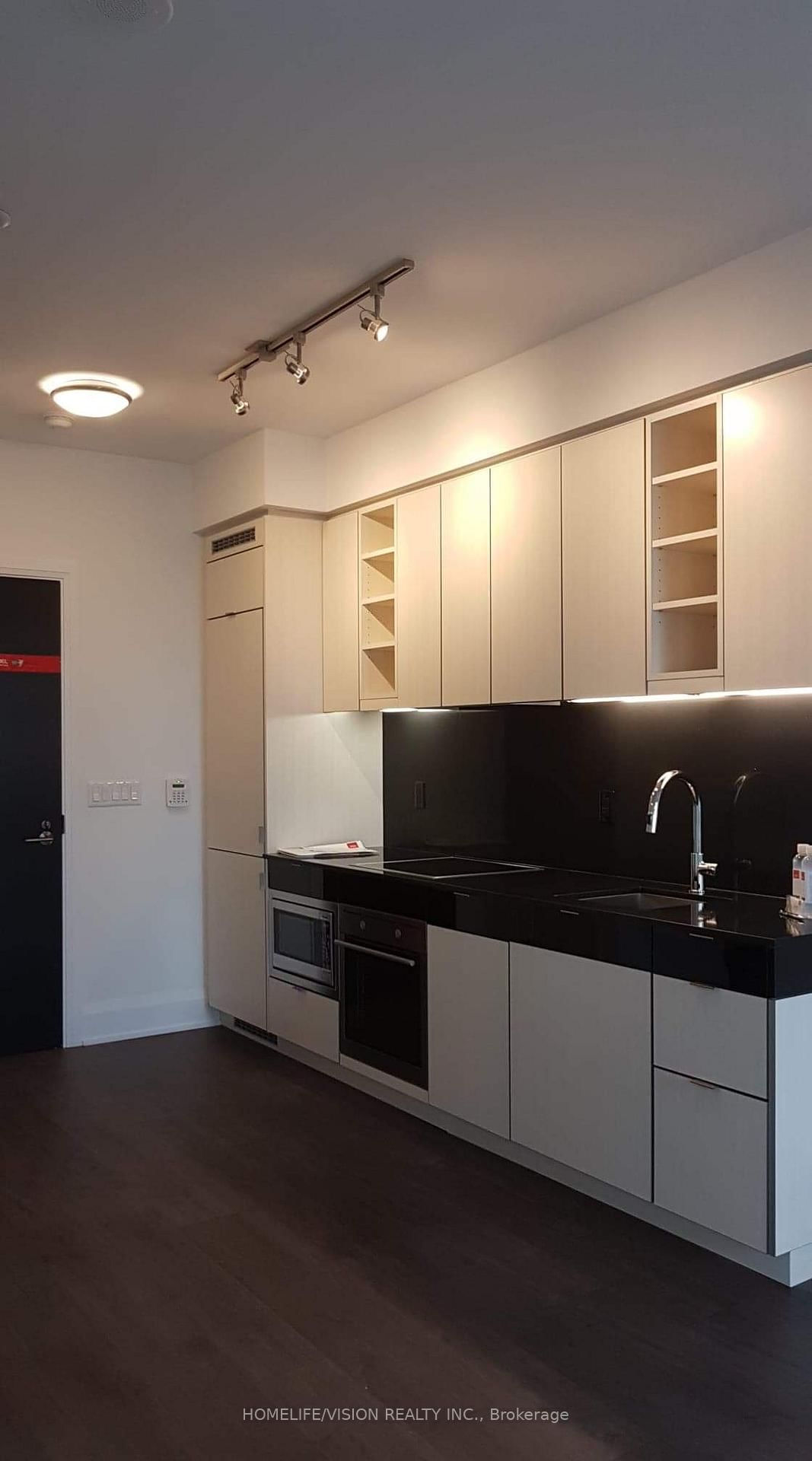 101 Erskine Avenue, Unit 2201 - Photo 2