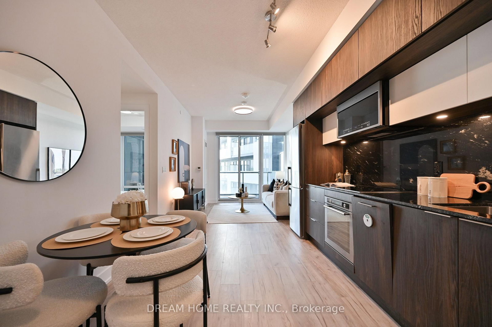 802-25 Adra Grado Way, Toronto, ON, photo 4