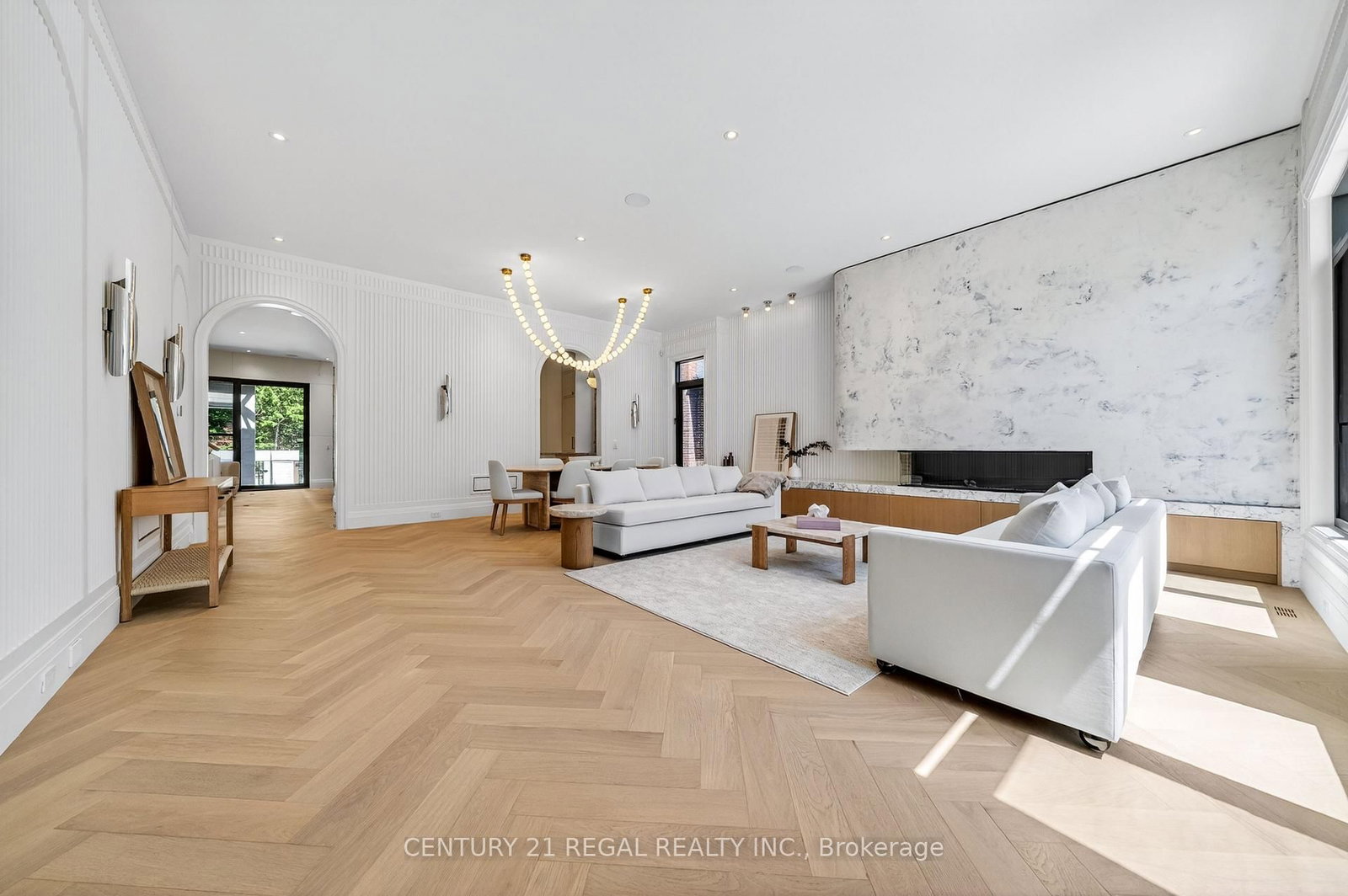 43 Wanless Crescent • Toronto, ON photo 7