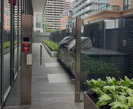 42 Charles Street E, Unit 1501 - Photo 20