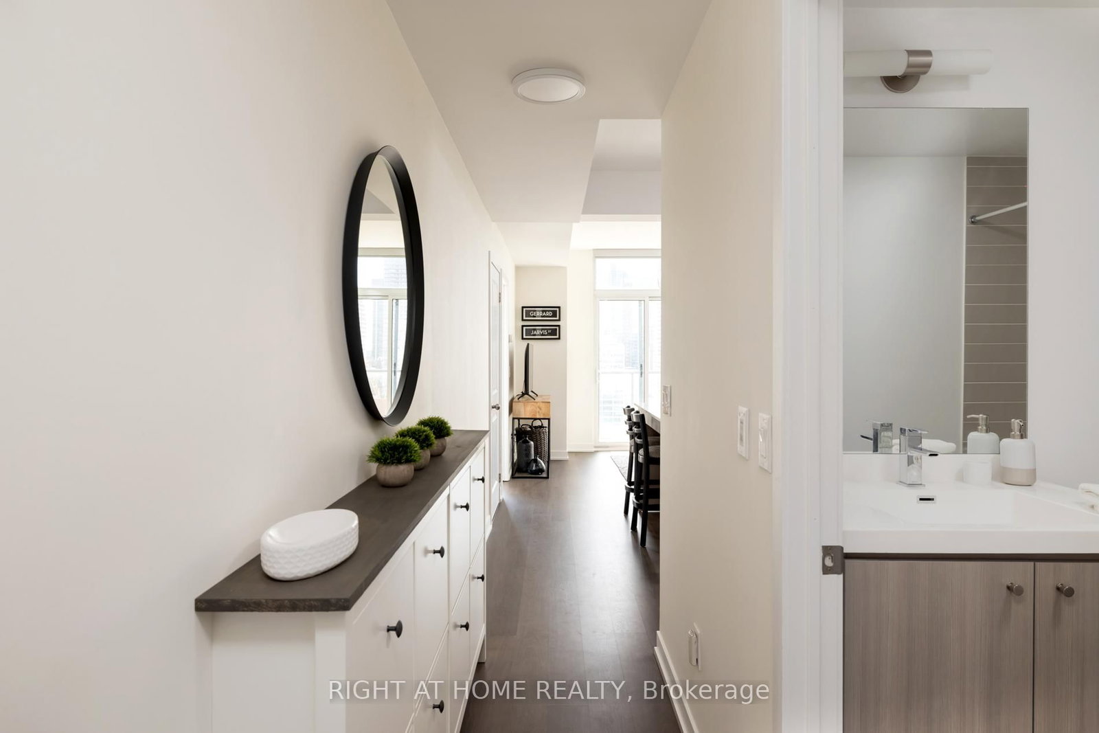 105 George Street E, Unit 1912 - Photo 16