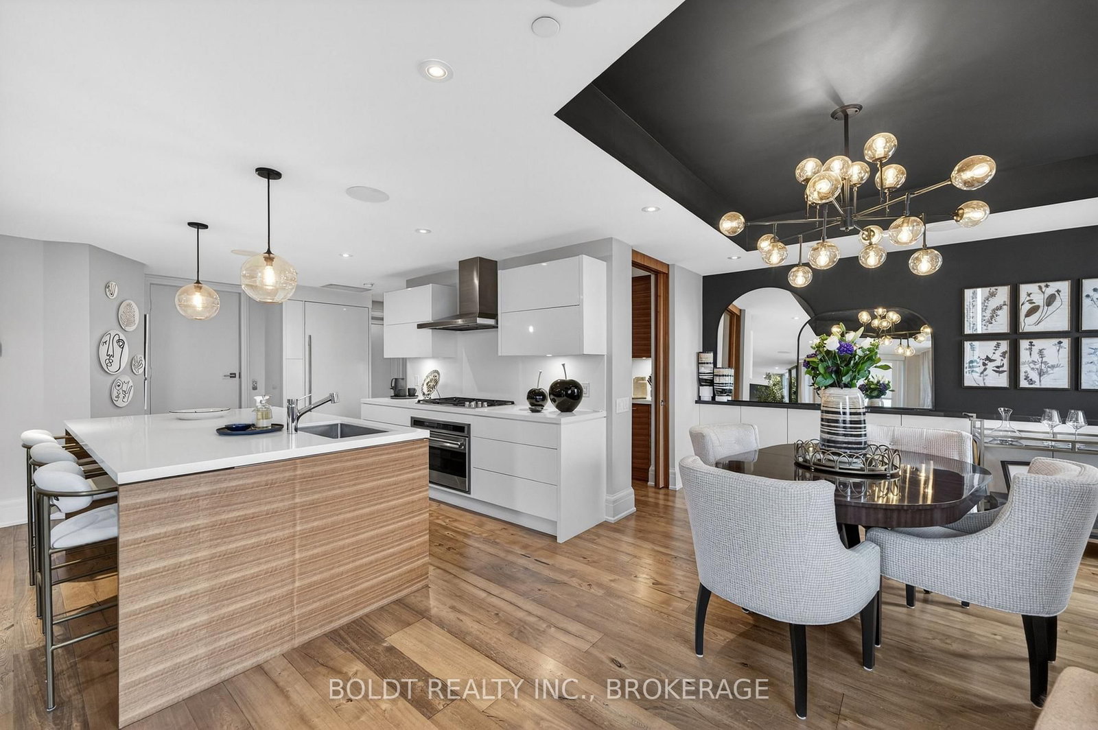 181 Davenport Road • #702 • Toronto, ON photo 18