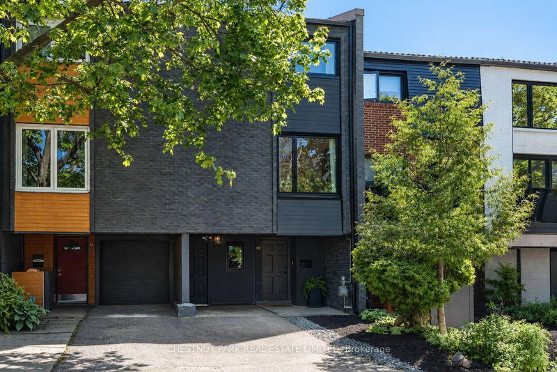 91 Stafford St, Toronto, Ontario
