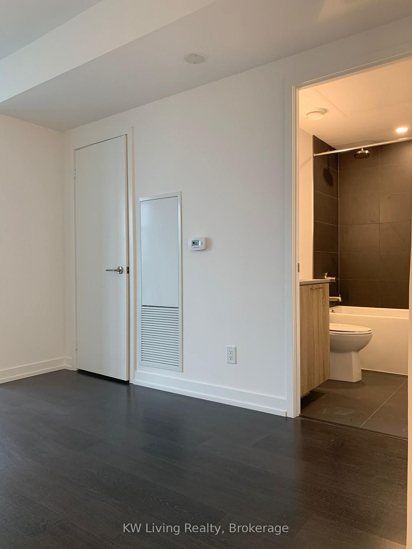 19 Western Battery Road, Unit 3105 - Photo 3