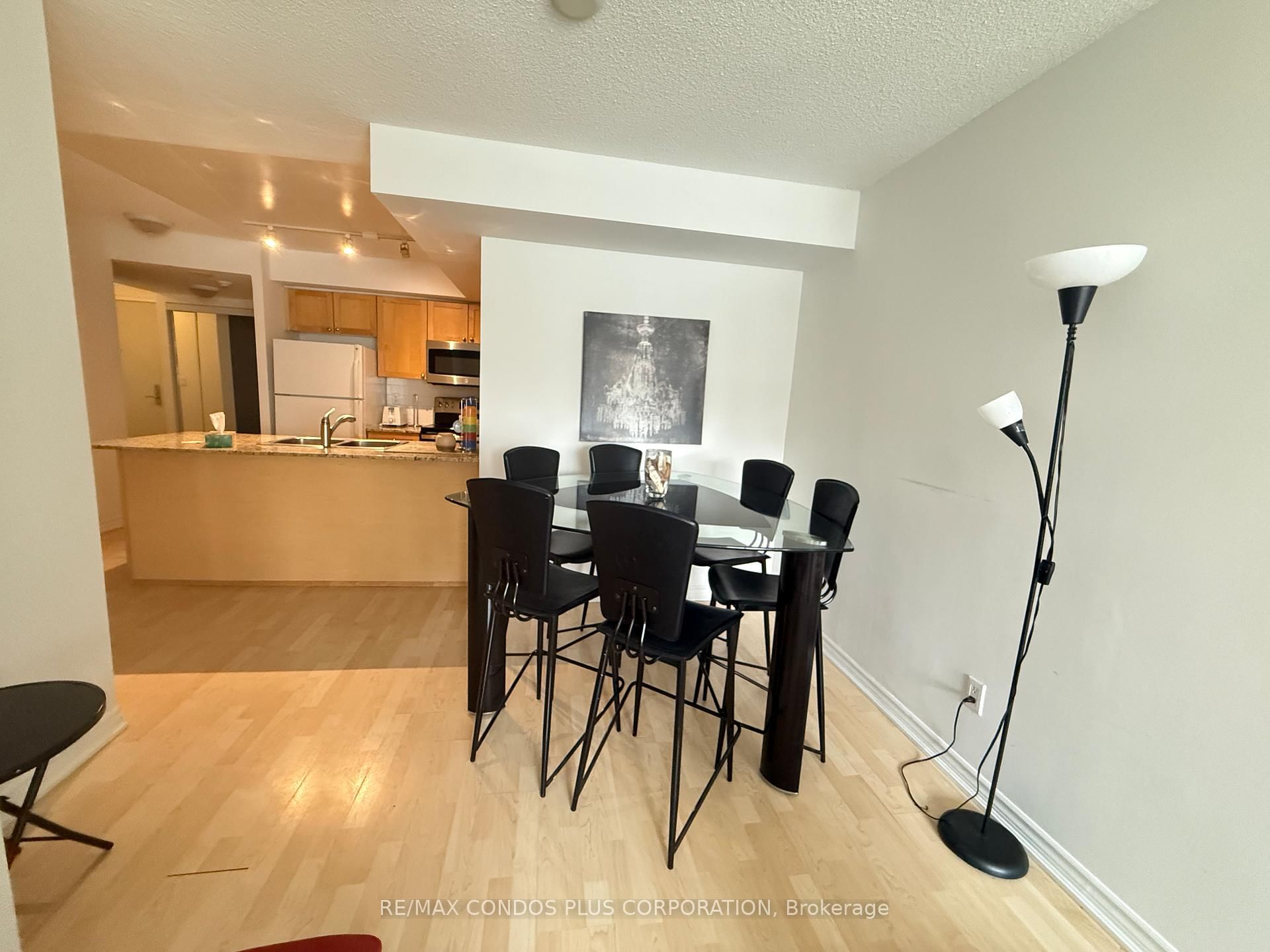 761 Bay Street, Unit 1402