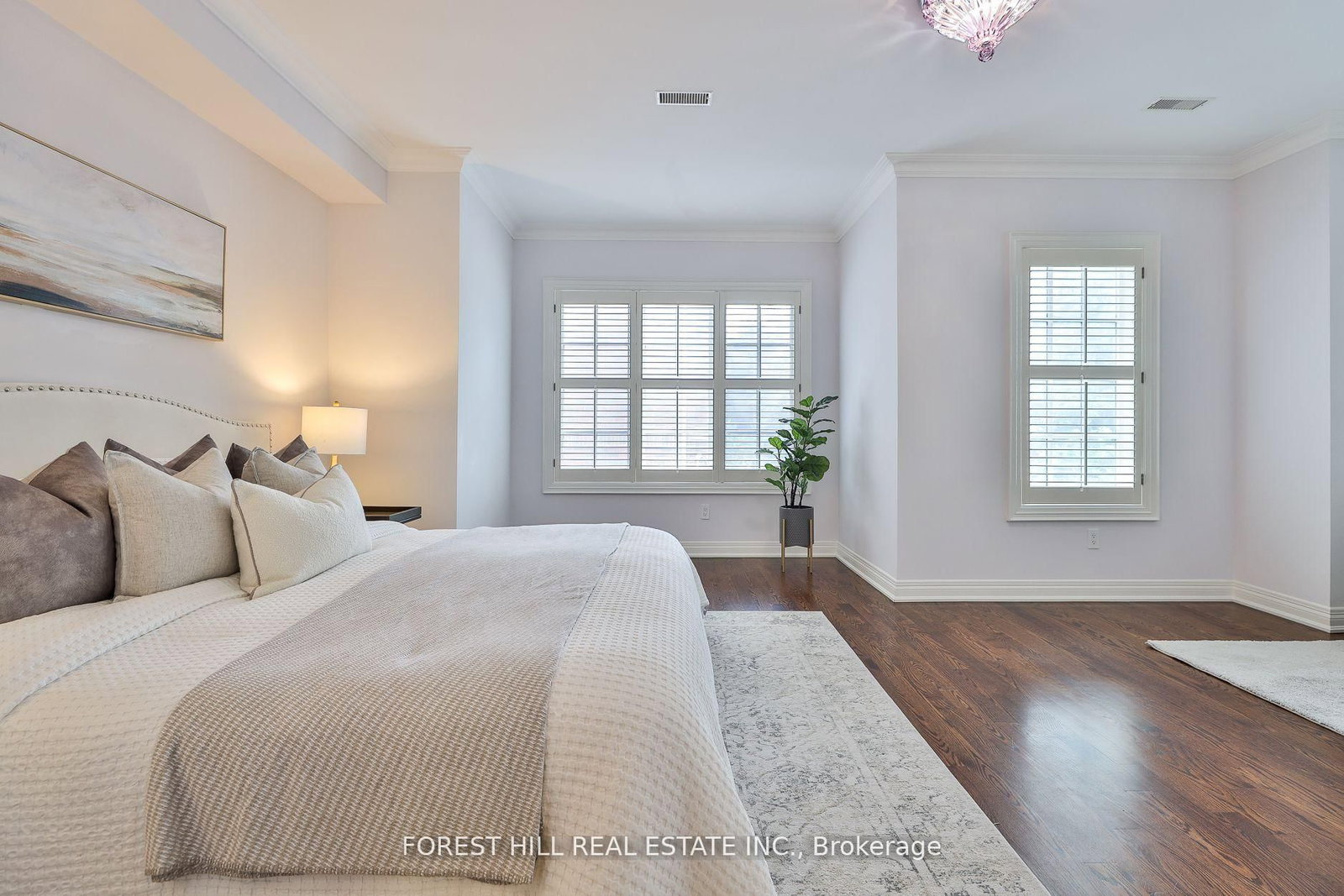 109 Lonsdale Road • Toronto, ON photo 20