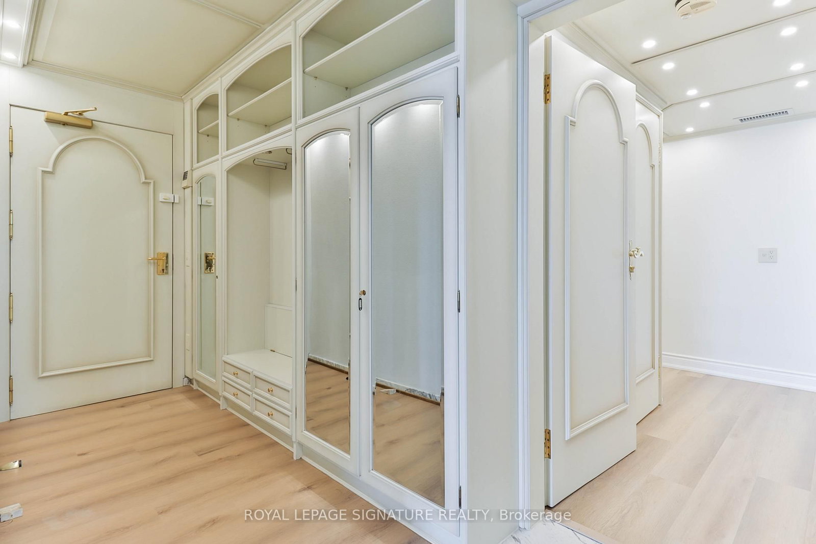 55 Harbour Square • #PH10 • Toronto, ON photo 12