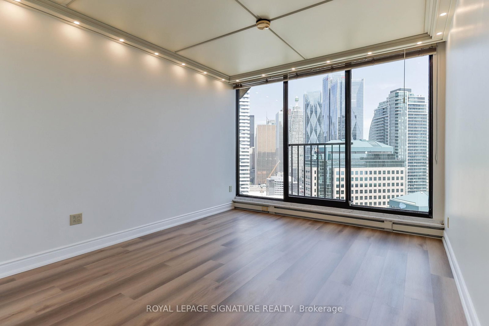 55 Harbour Square • #PH10 • Toronto, ON photo 25