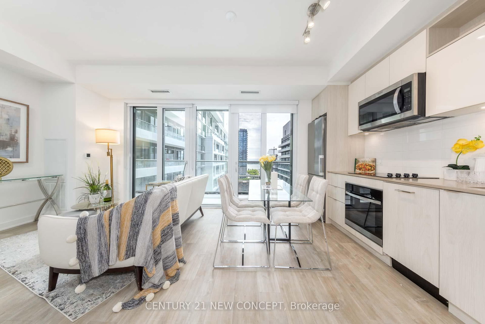 135 Lower Sherbourne Street, Unit 1631 - Photo 2