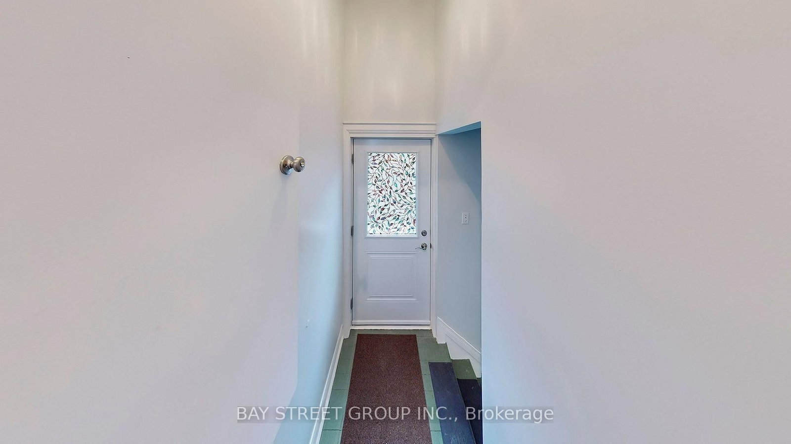 Basement - 390 Roehampton Avenue, Toronto 3