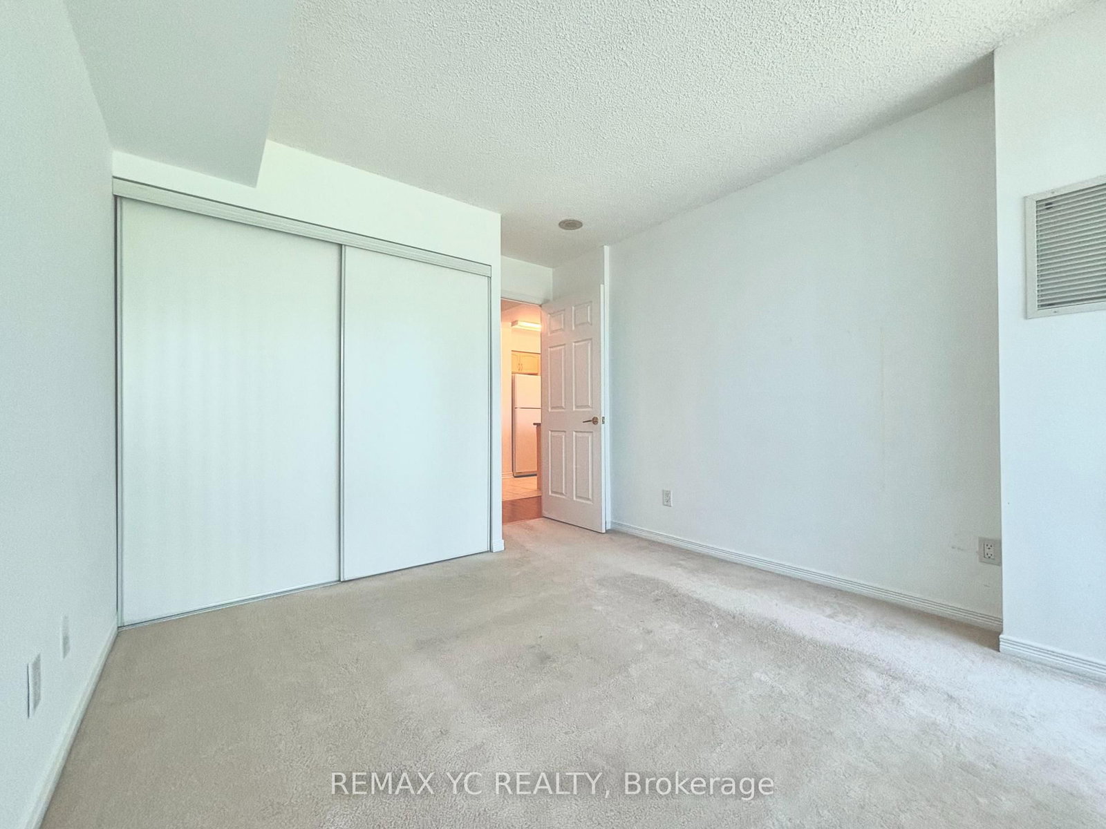 5500 Yonge Street, Unit 409 - Photo 6