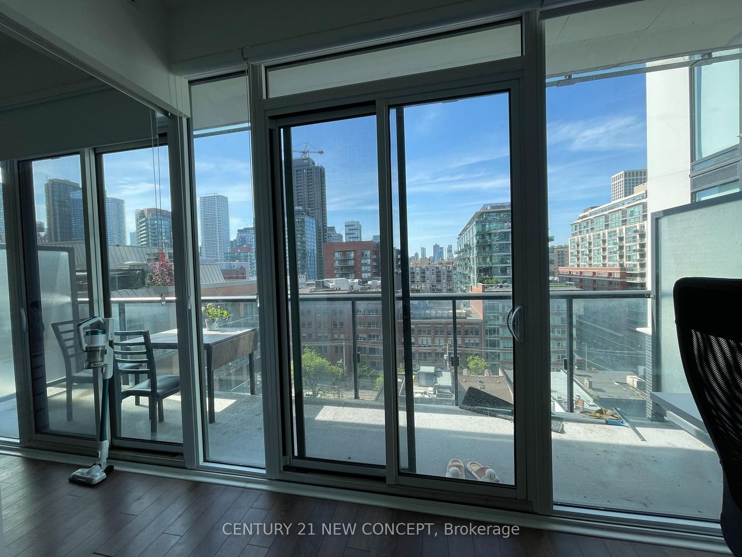 158 Front Street E • #1009 • Toronto, ON photo 14