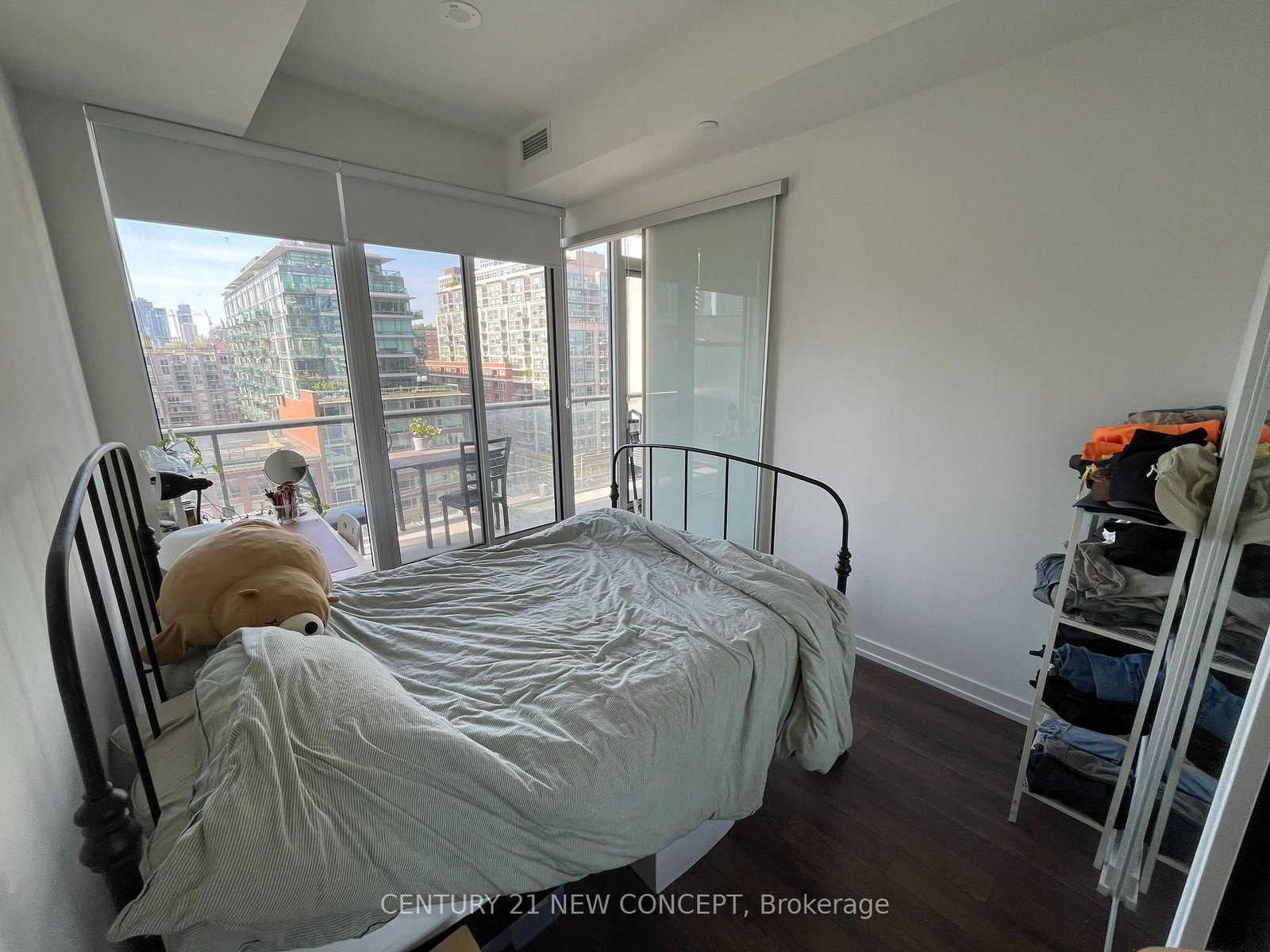 158 Front Street E • #1009 • Toronto, ON photo 21