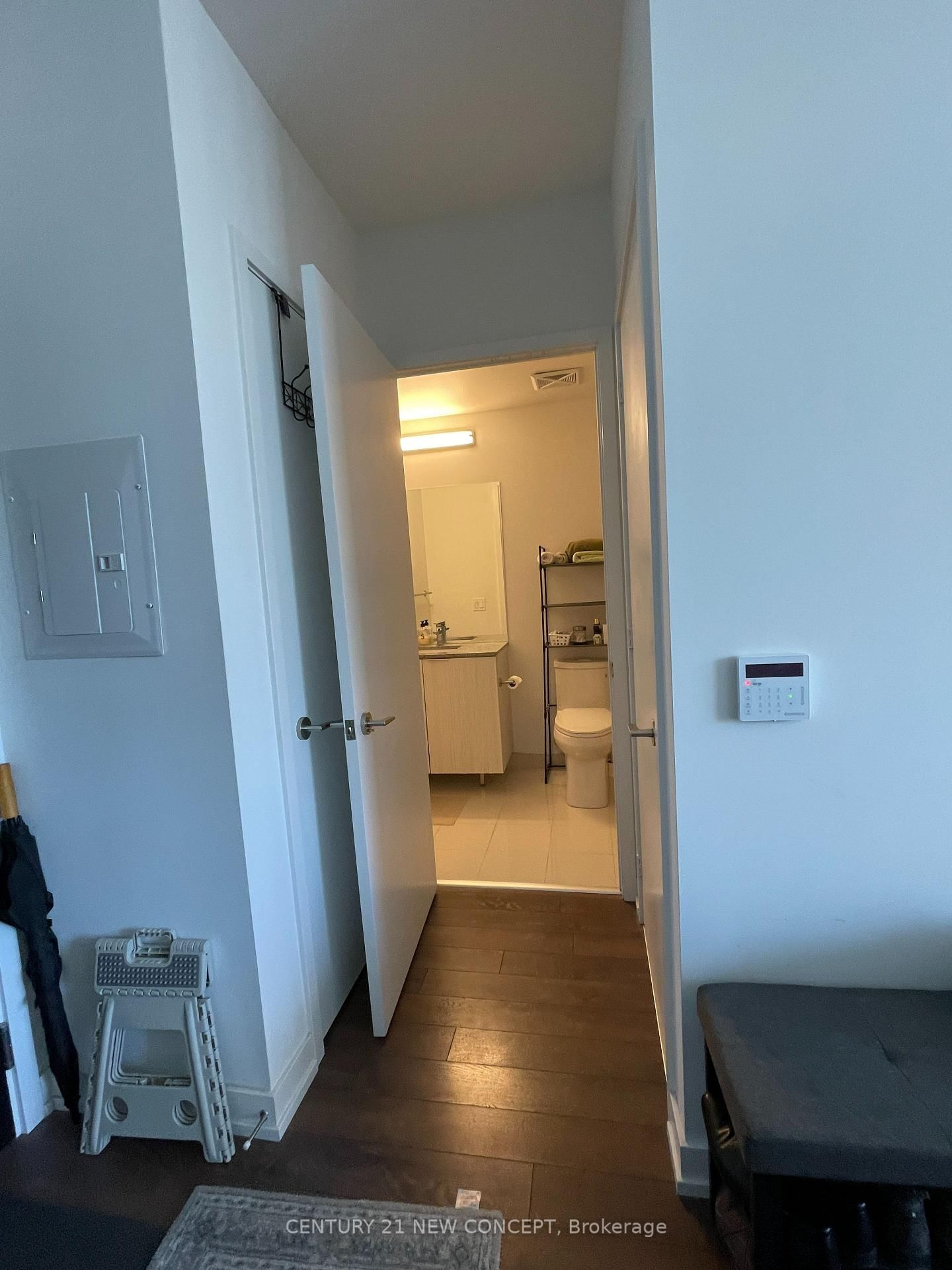 158 Front Street E • #1009 • Toronto, ON photo 36