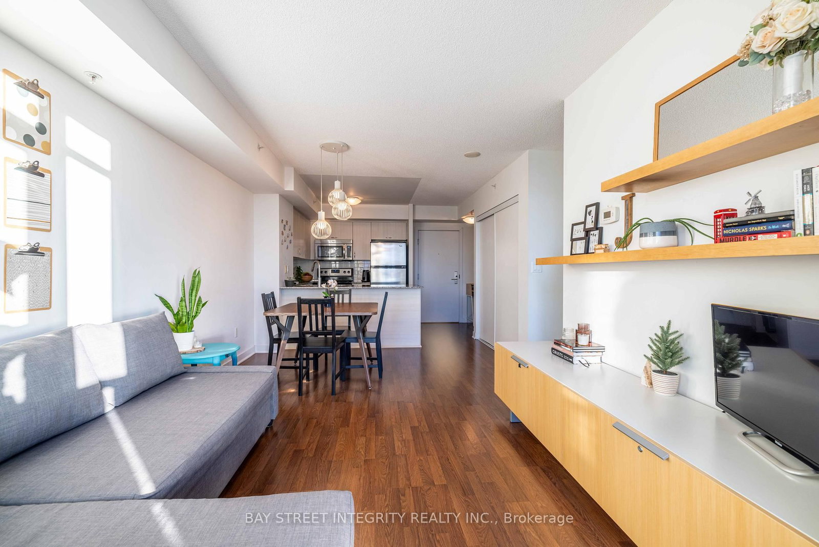 5740 Yonge Street, Unit 1510 - Photo 2
