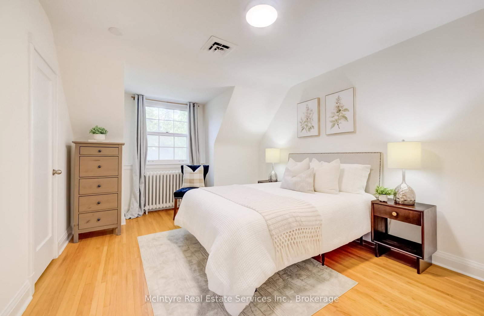 560 Blythwood Road • Toronto, ON photo 19