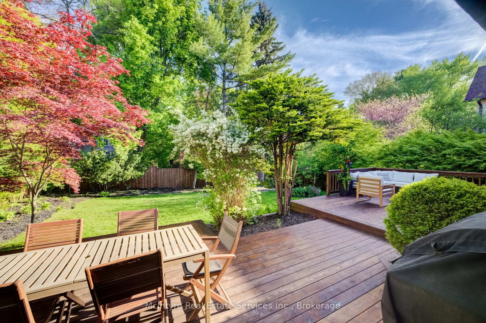 560 Blythwood Road • Toronto, ON photo 2