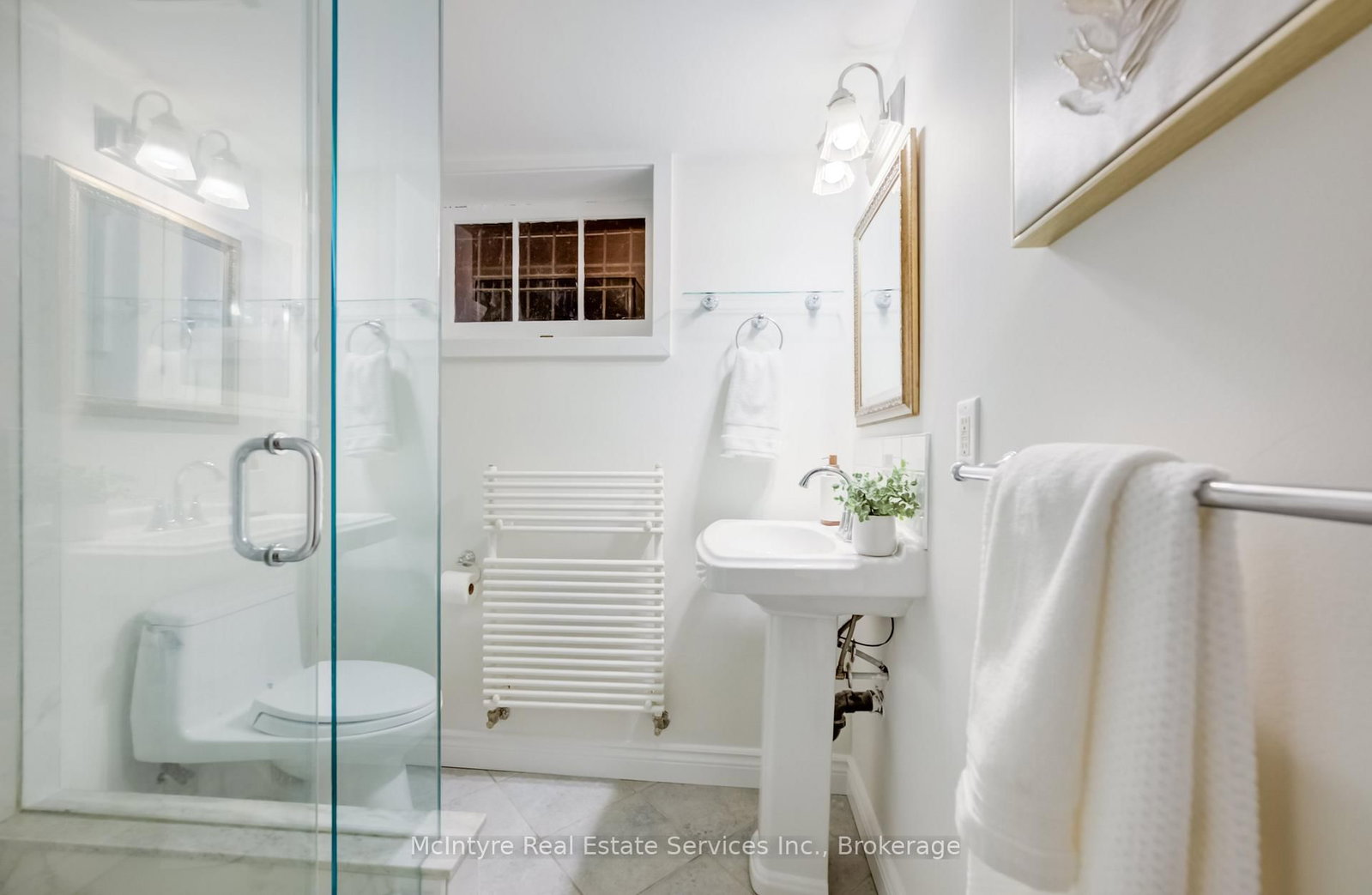 560 Blythwood Road • Toronto, ON photo 24