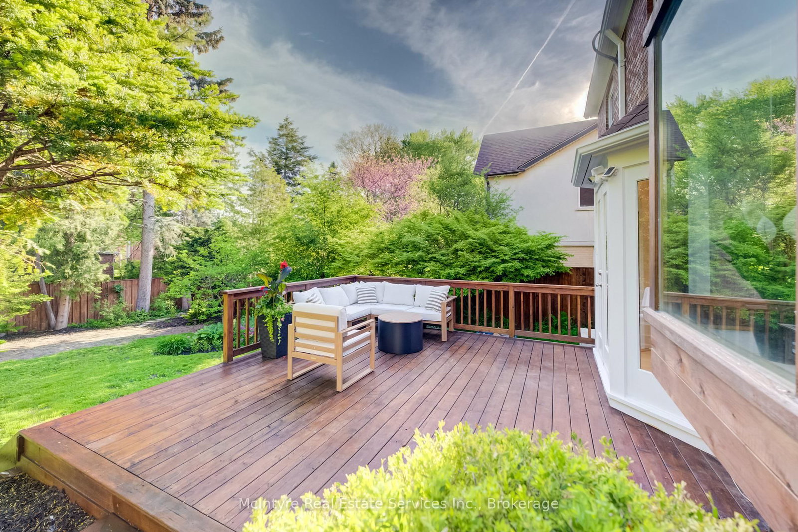 560 Blythwood Road • Toronto, ON photo 31