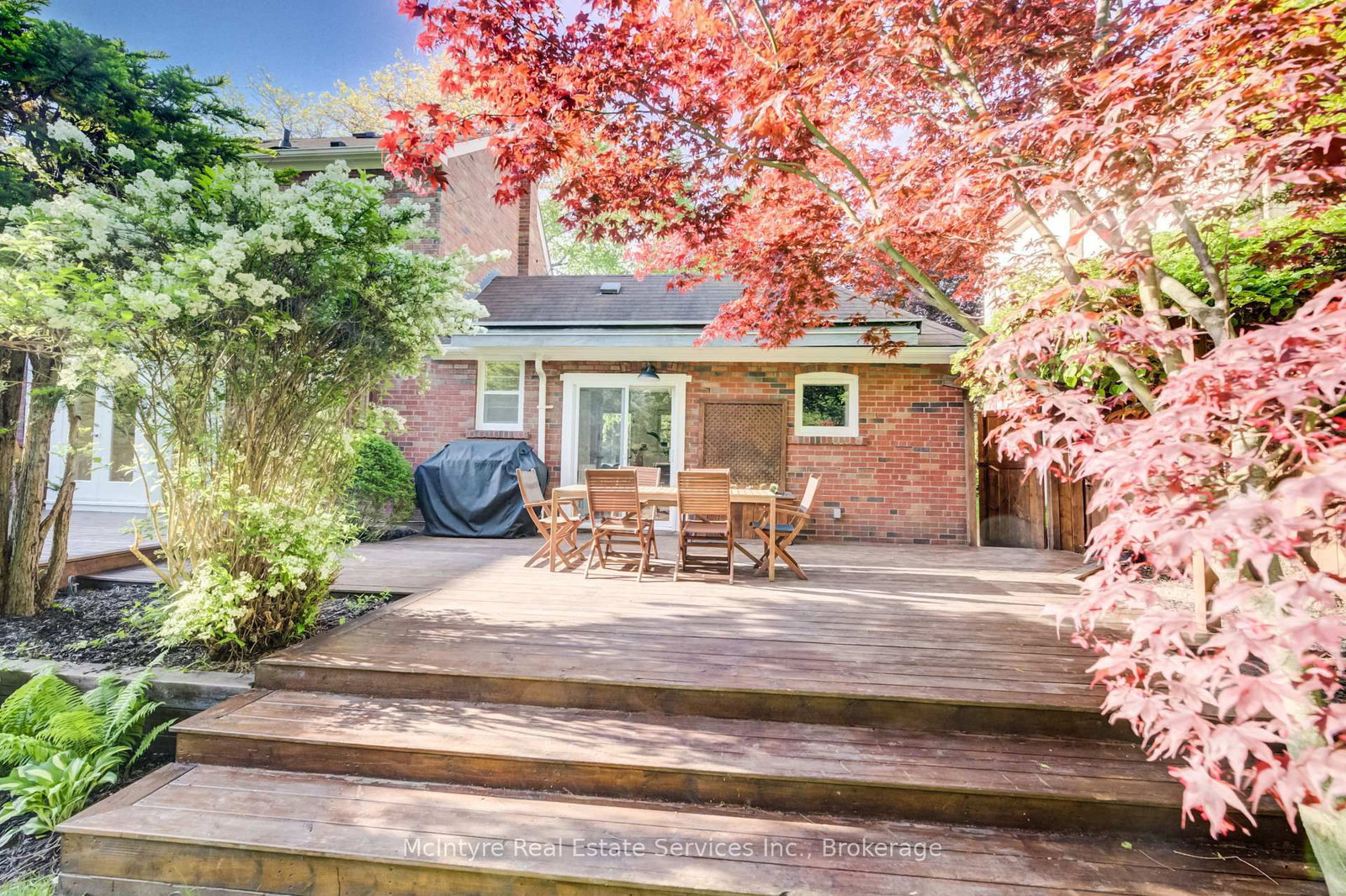560 Blythwood Road • Toronto, ON photo 32