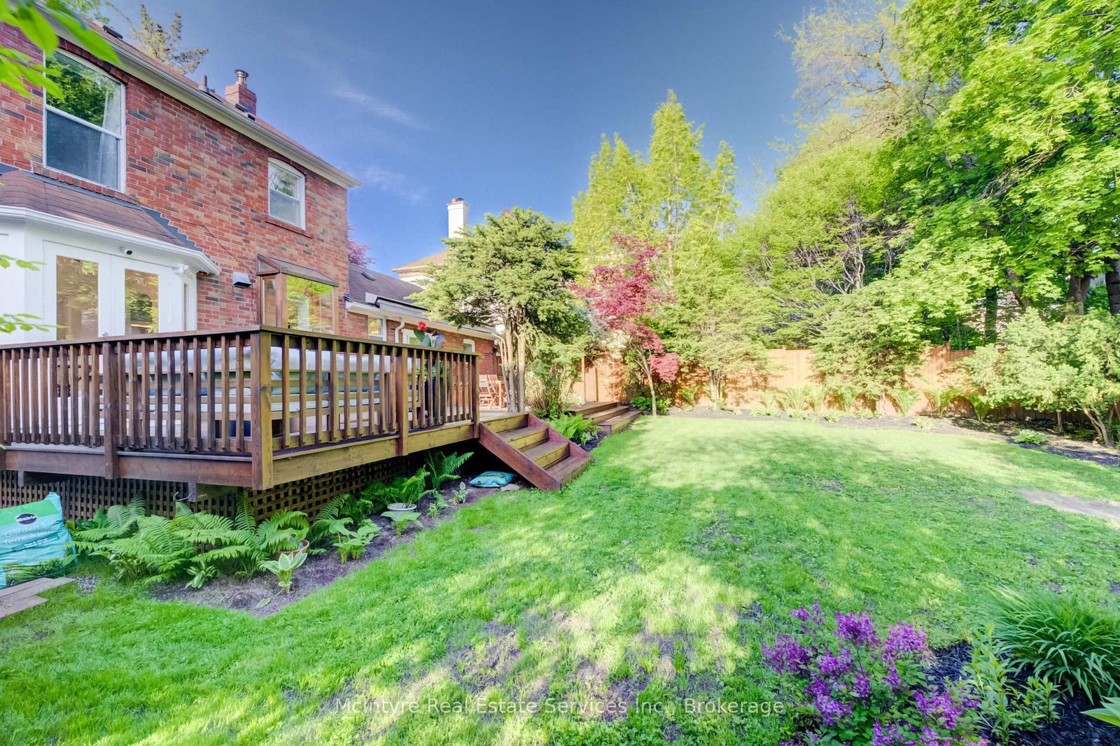 560 Blythwood Road • Toronto, ON photo 34