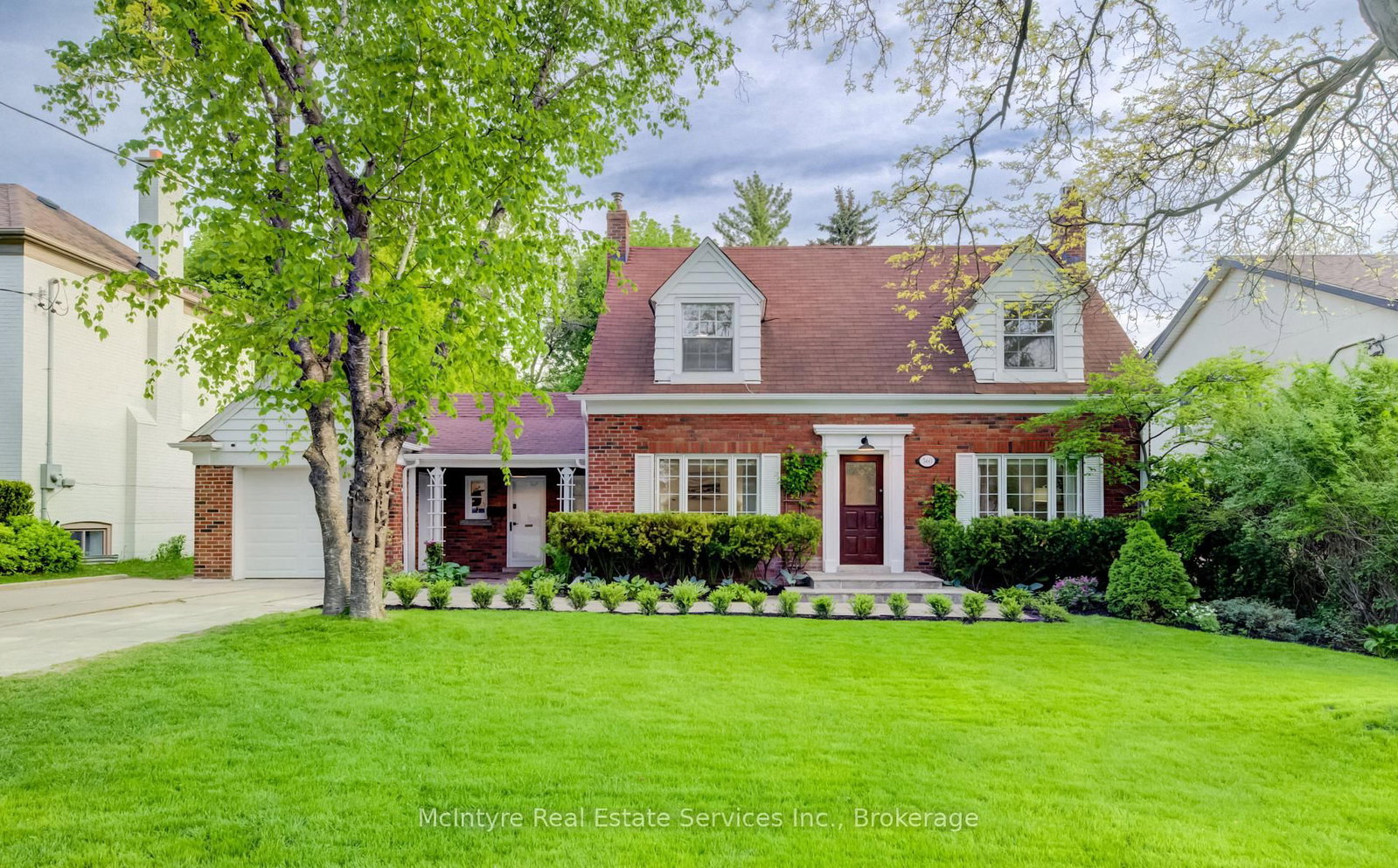 560 Blythwood Road • Toronto, ON photo 37