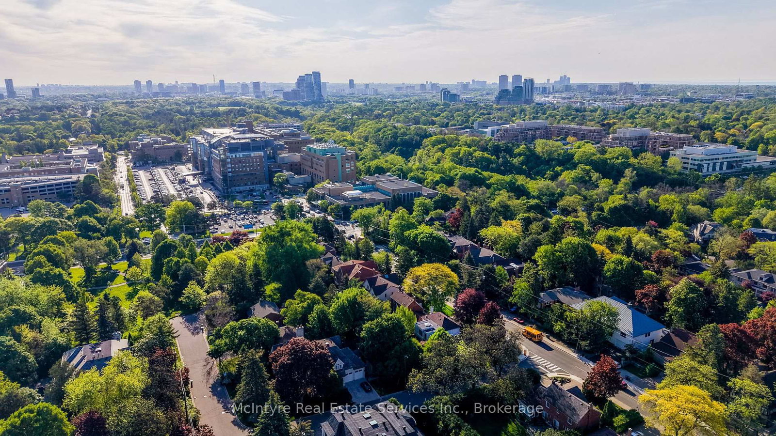 560 Blythwood Road • Toronto, ON photo 39