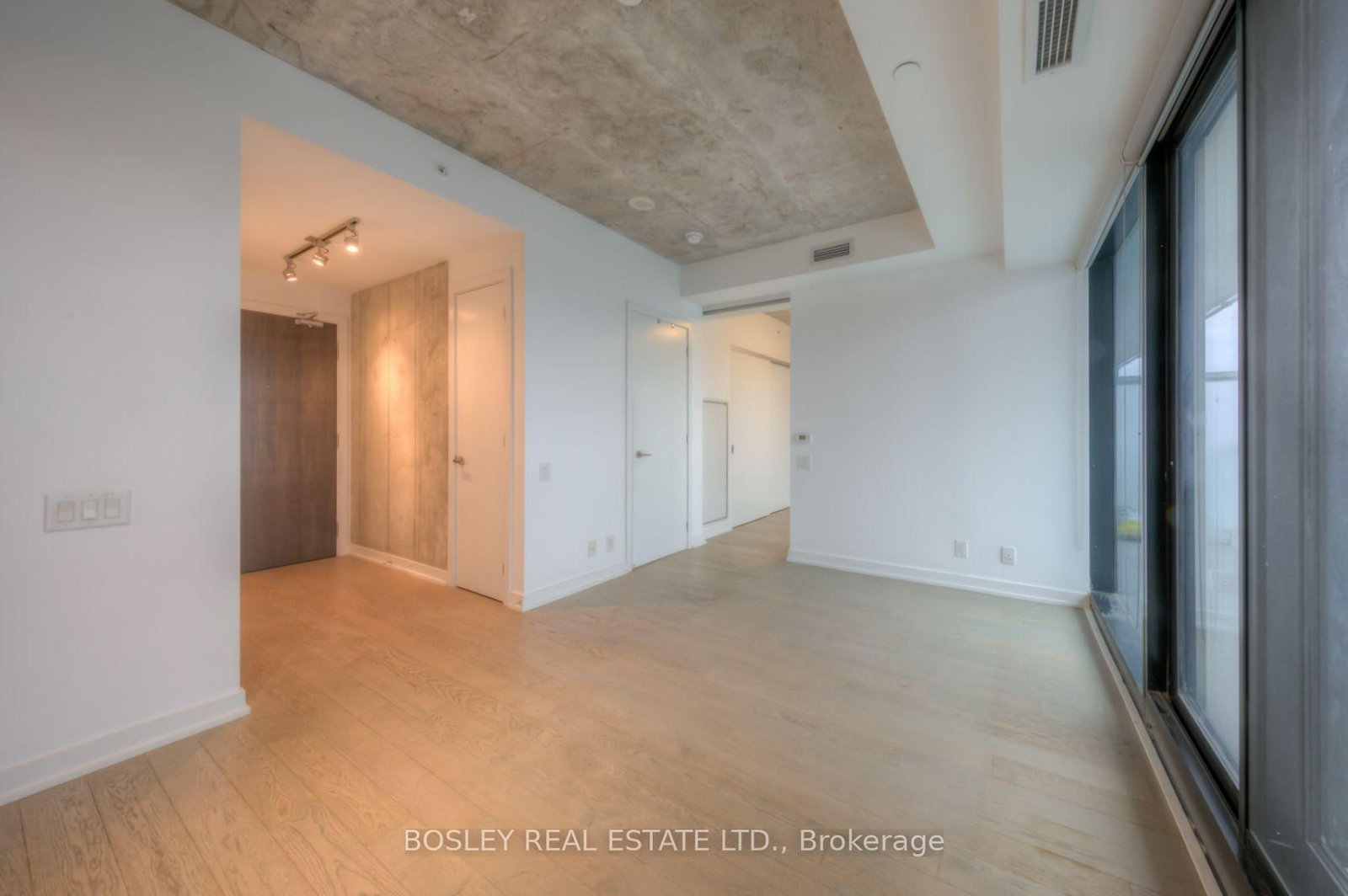 11 Charlotte Street, Unit 3104 - Photo 2