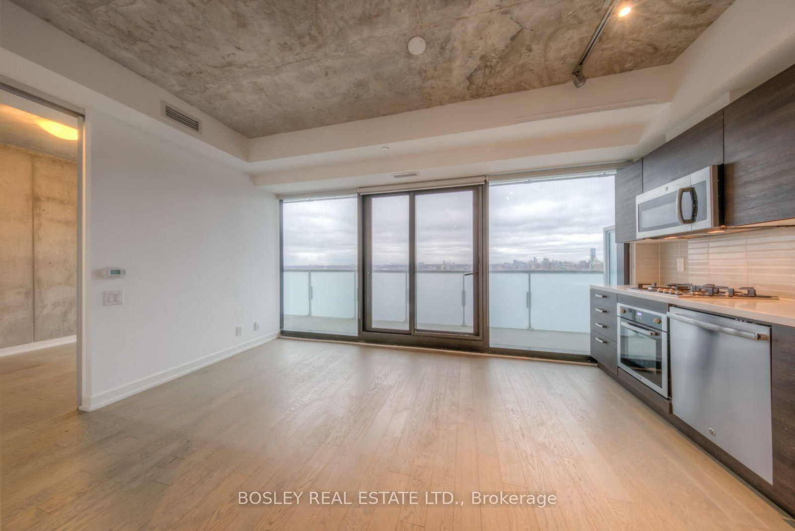 11 Charlotte Street, Unit 3104 - Photo 4