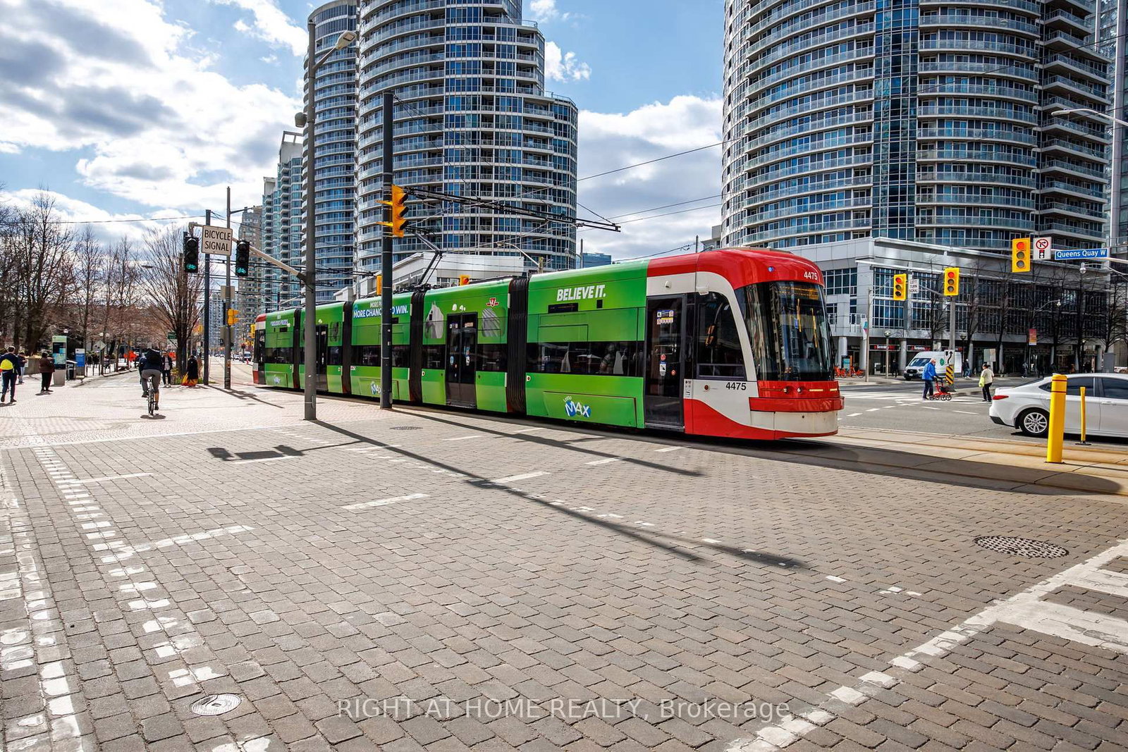 77 Harbour Square • #2306 • Toronto, ON photo 32