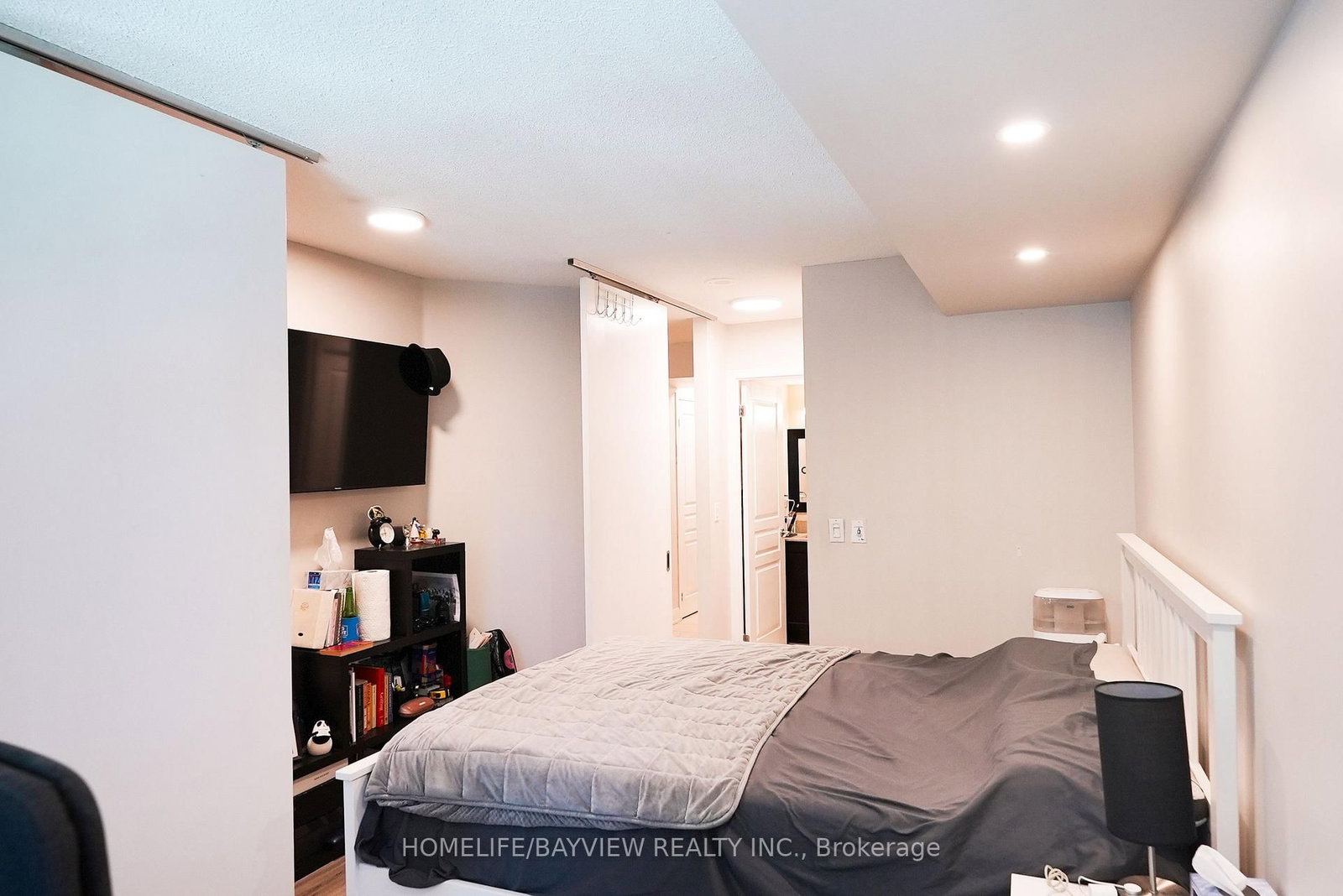 18 Yonge Street • #915 • Toronto, ON photo 26