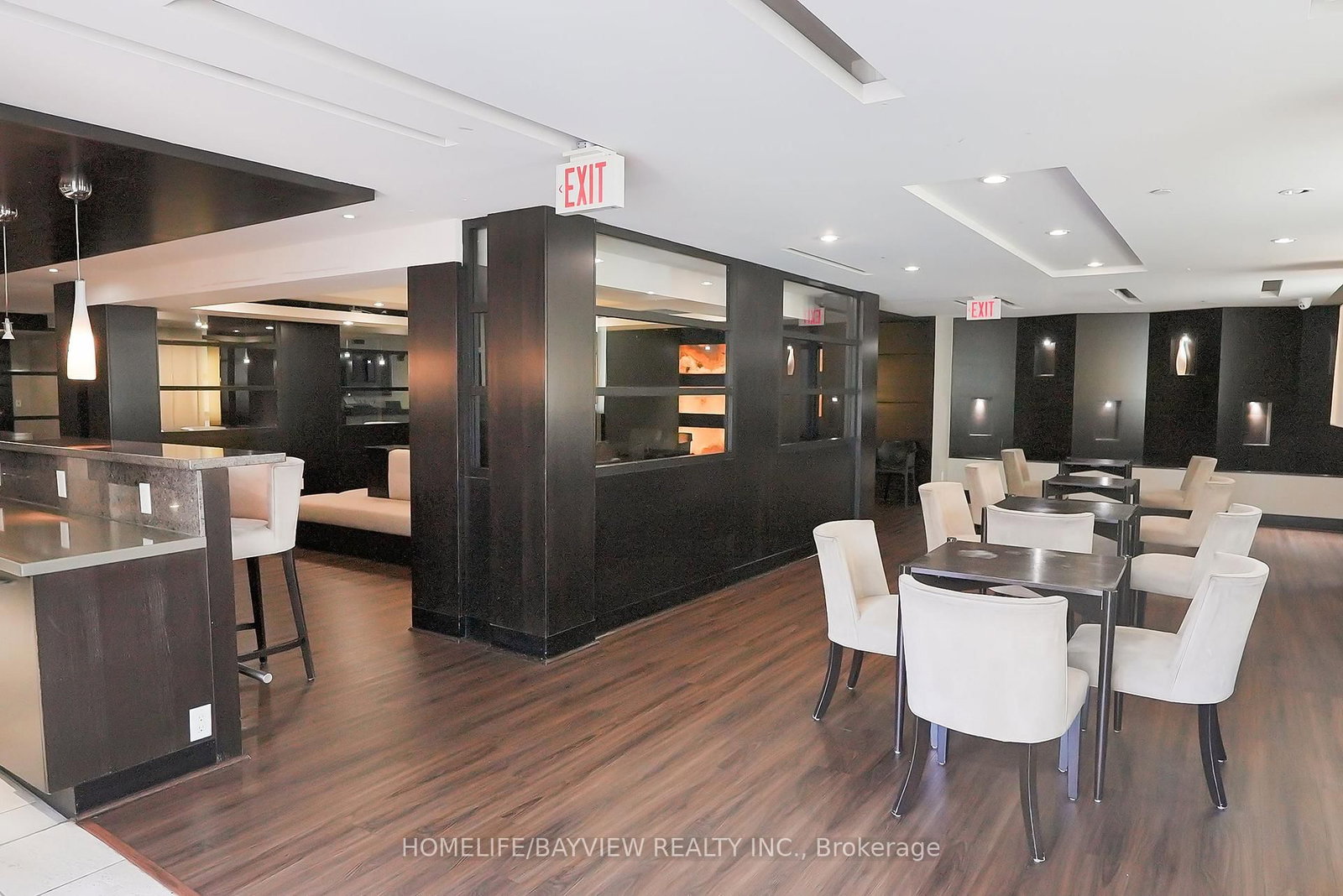 18 Yonge Street • #915 • Toronto, ON photo 8