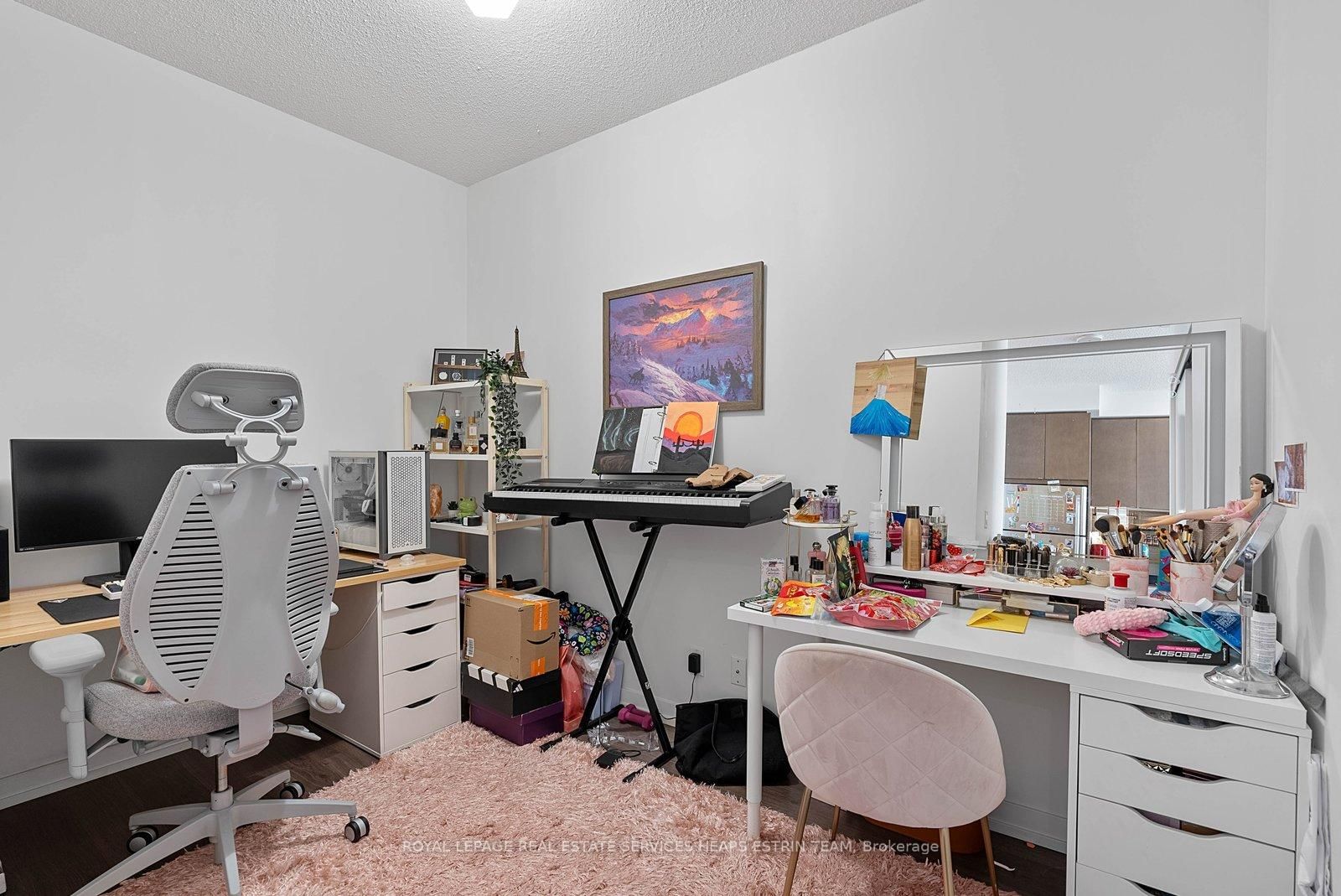 98 Lillian Street • #613 • Toronto, ON photo 17