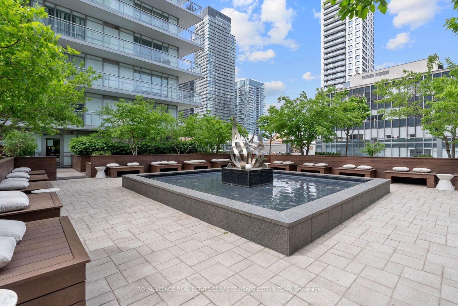 98 Lillian Street • #613 • Toronto, ON photo 23