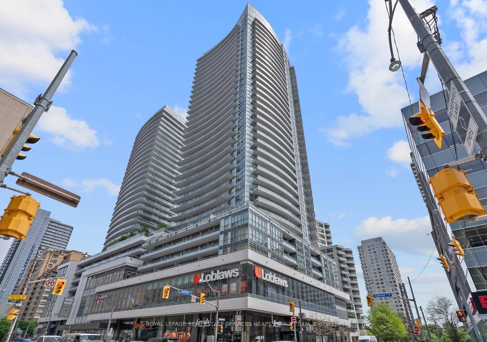 98 Lillian Street • #613 • Toronto, ON photo 4