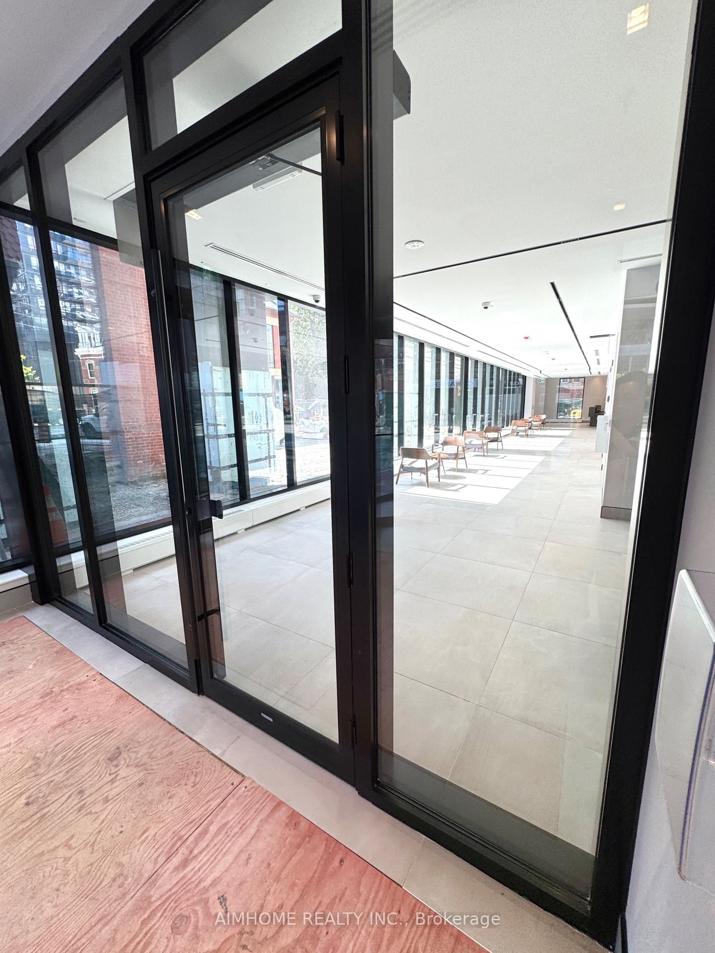 609 Sherbourne Street, Unit 811 - Photo 33