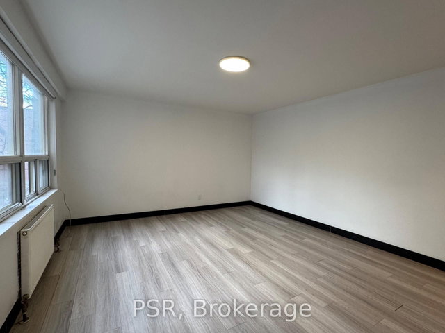 105 - 600 Eglinton Avenue W