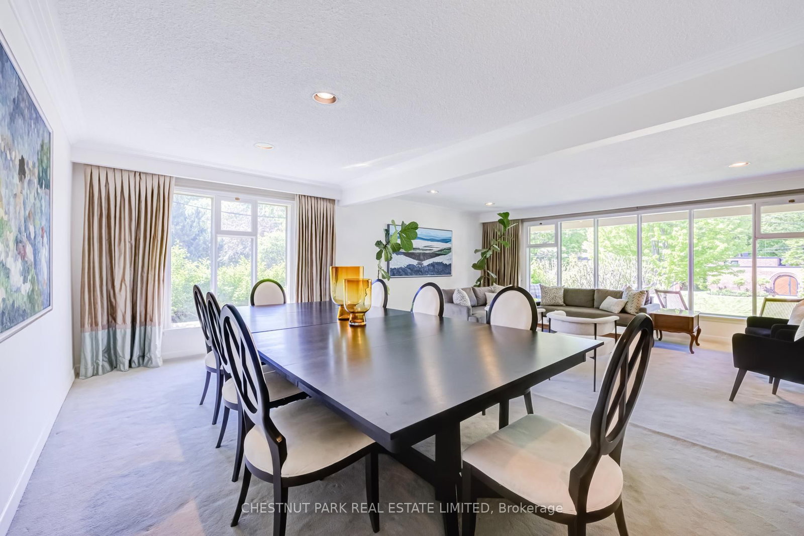 26 Hearthstone Crescent • Toronto, ON photo 11