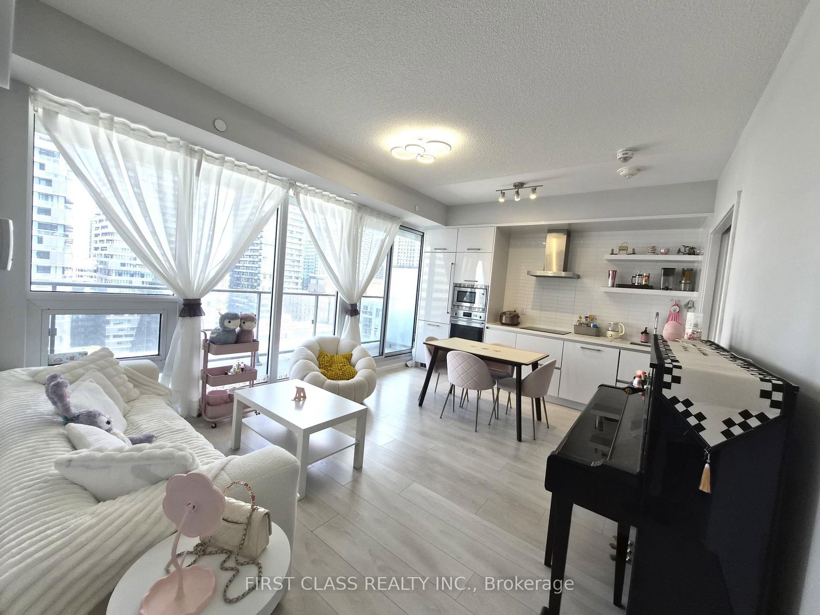 2221 YONGE Street, Unit 1501 - Photo 8