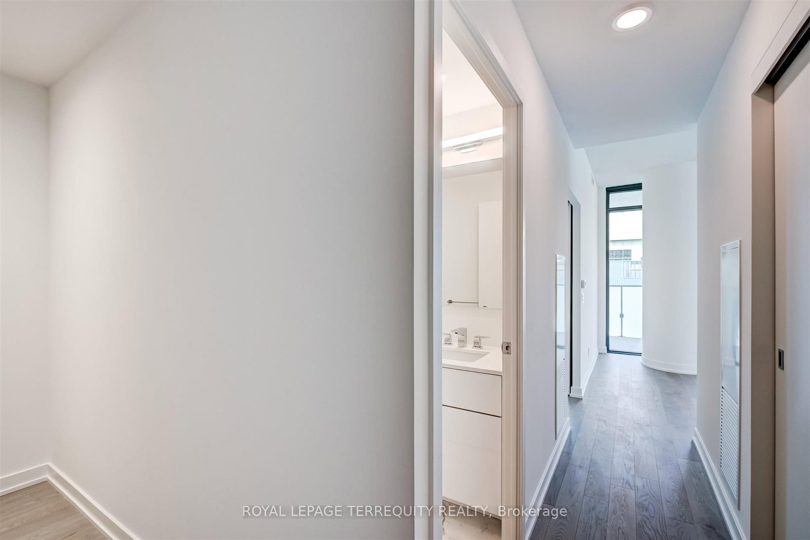2911-25 Richmond Street, Toronto, ON, photo 3