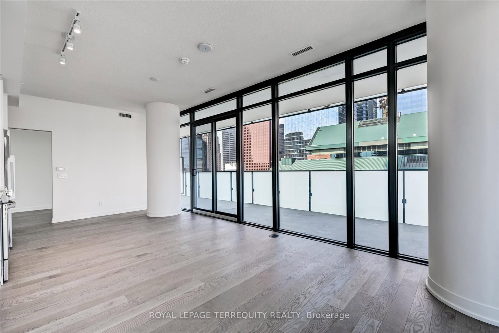 2911-25 Richmond Street, Toronto, ON, photo 5