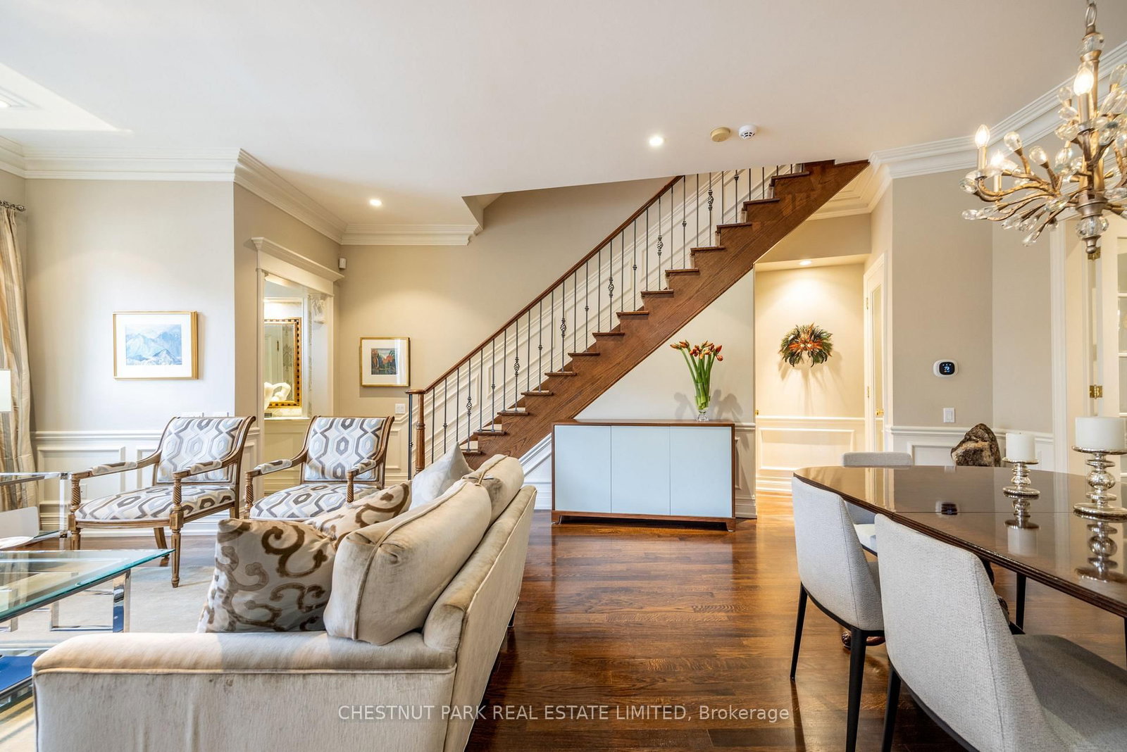 117 Davenport Road • Toronto, ON photo 9